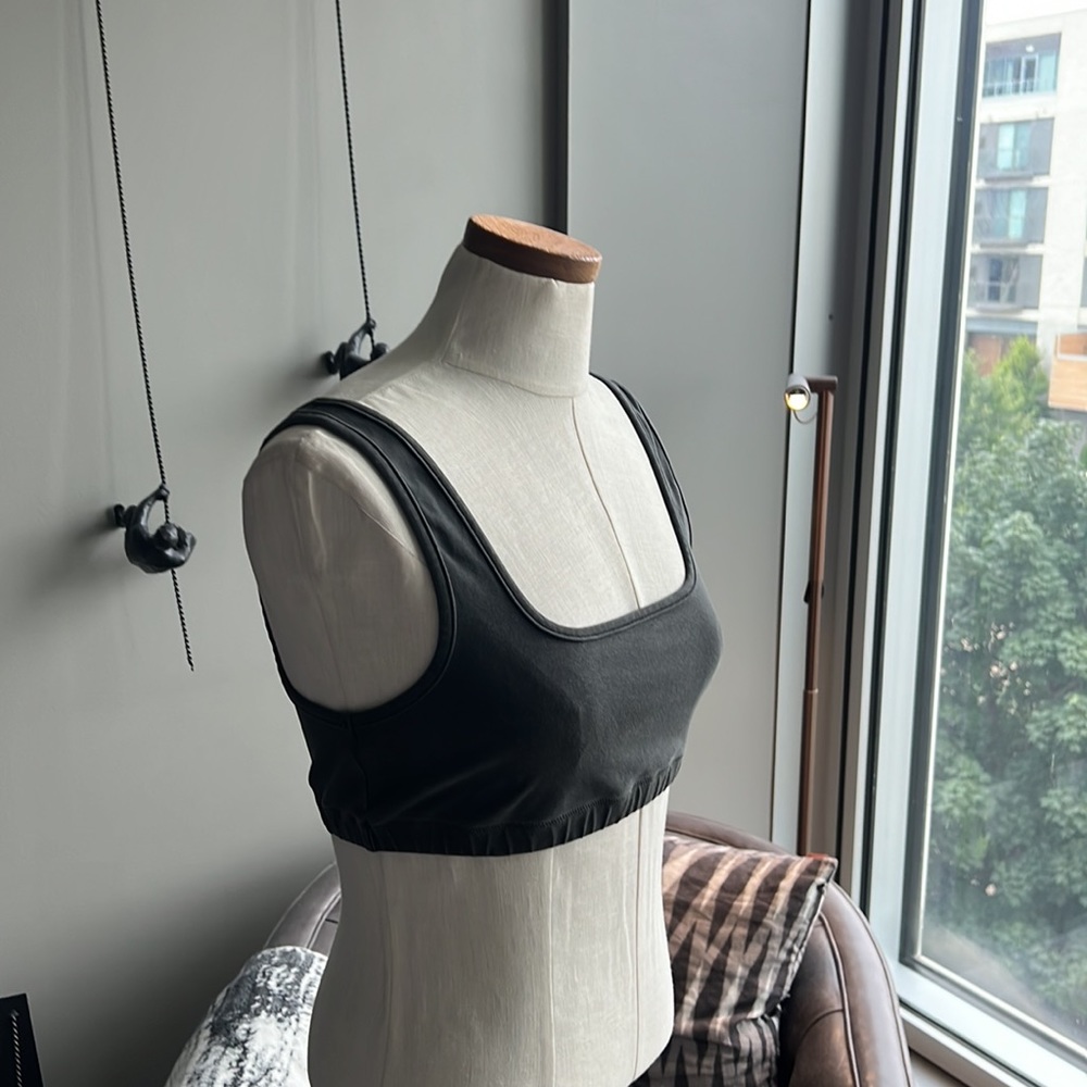 New SKIMS Outdoor Basics Bralette In Ash Size XL - Picture 4 of 6